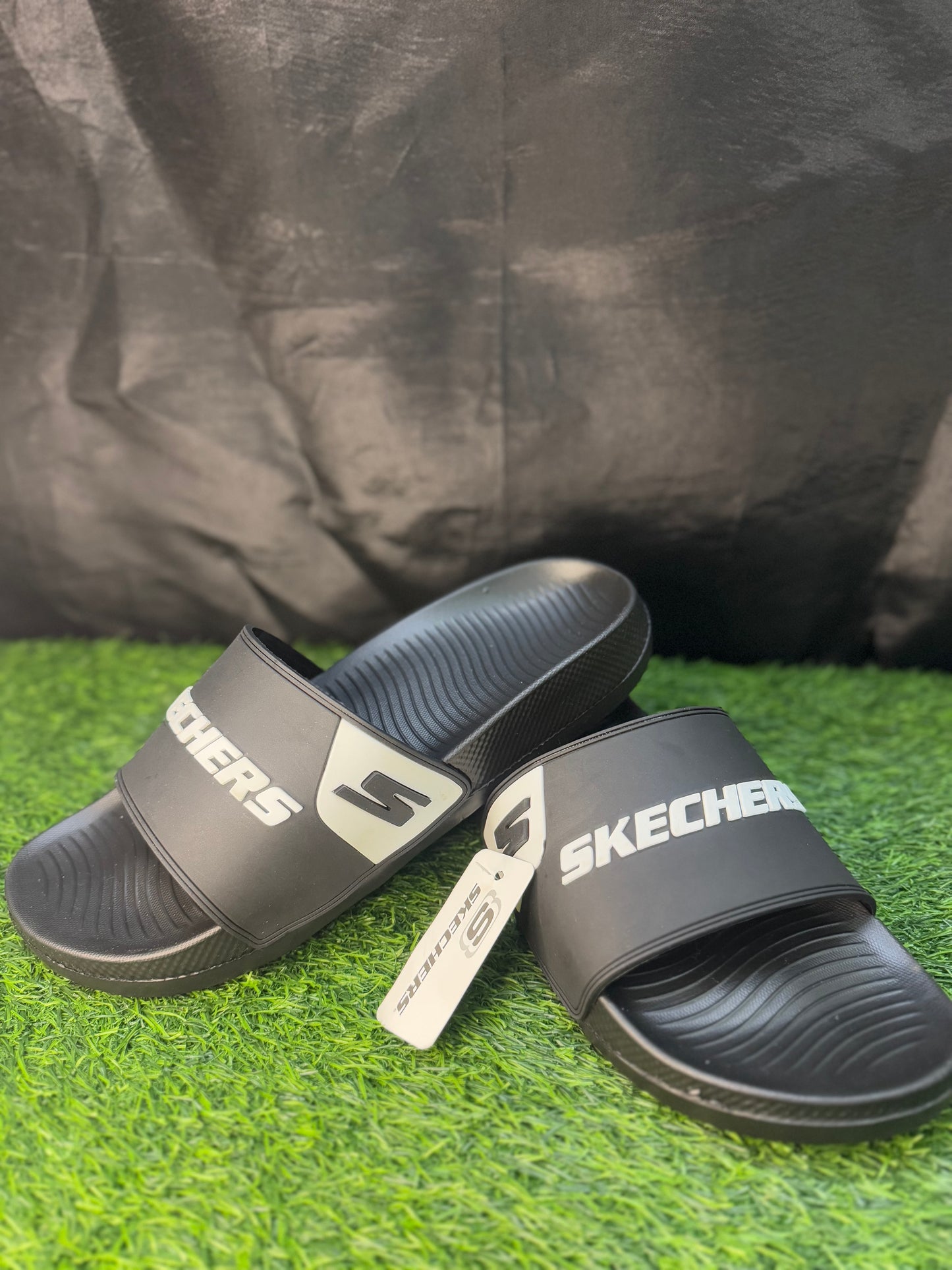 SKECHERS PURE BLACK | SOFT AND MEDICATED | “SPECIALLY MADE FOR FOOT PAIN RELIEF”
