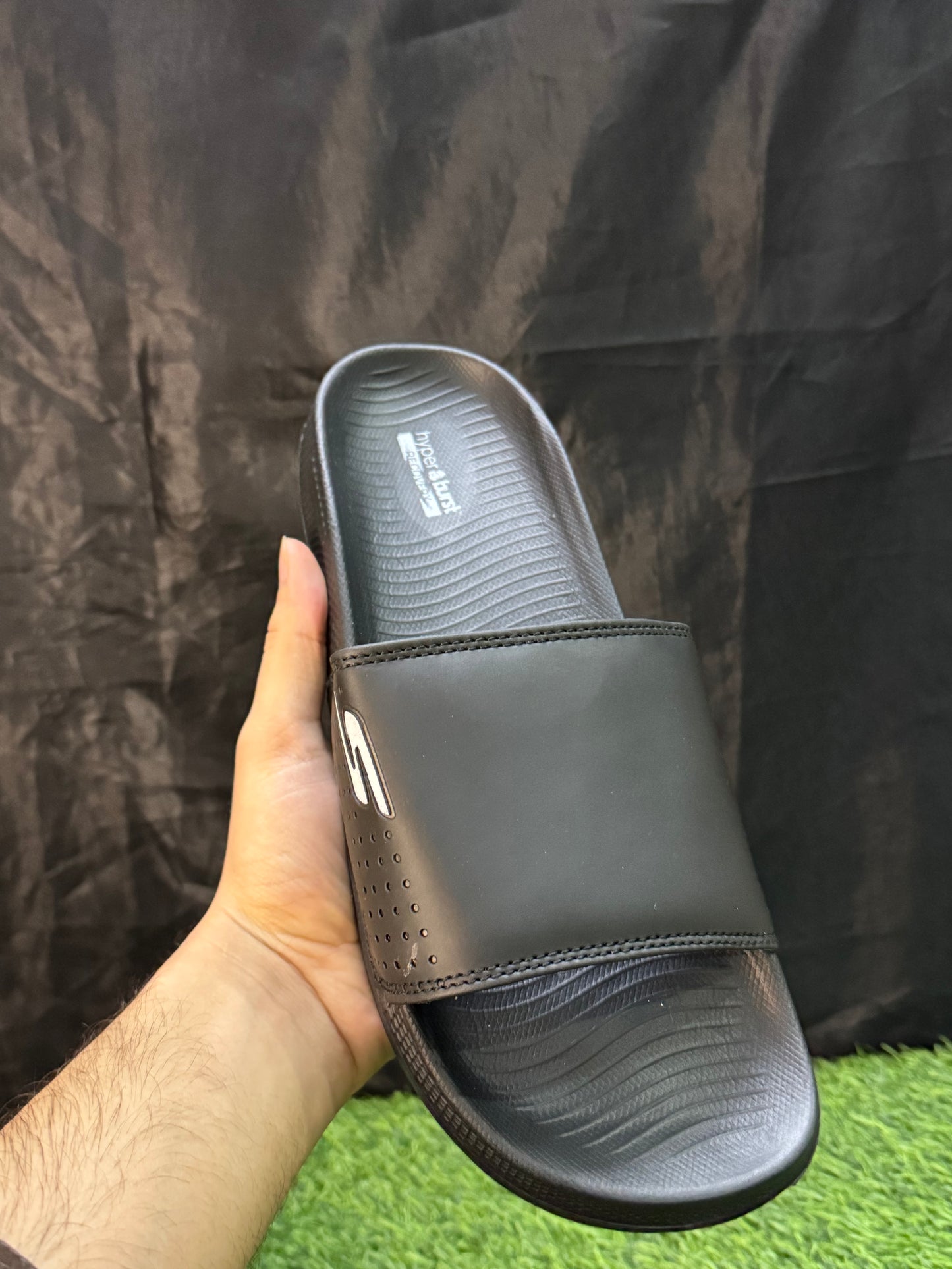 SKECHERS PURE BLACK IMPORTED | HYPER BURST MEDICATED SOLE | “WITH INNER PADDING”
