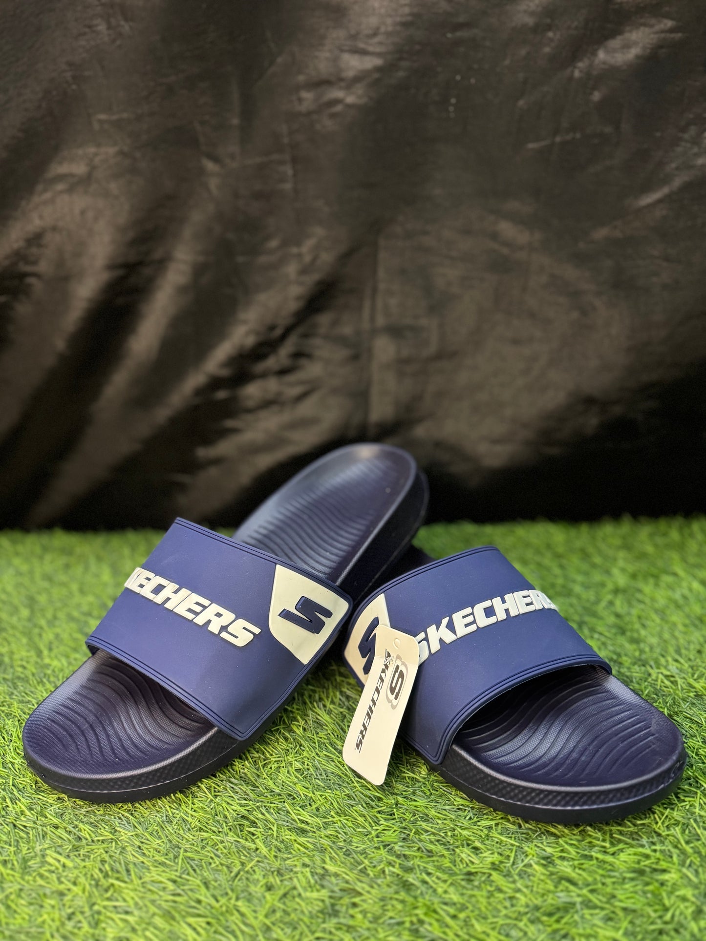 SKECHERS PURE NAVY | SOFT AND MEDICATED | “SPECIALLY MADE FOR FOOT PAIN RELIEF”