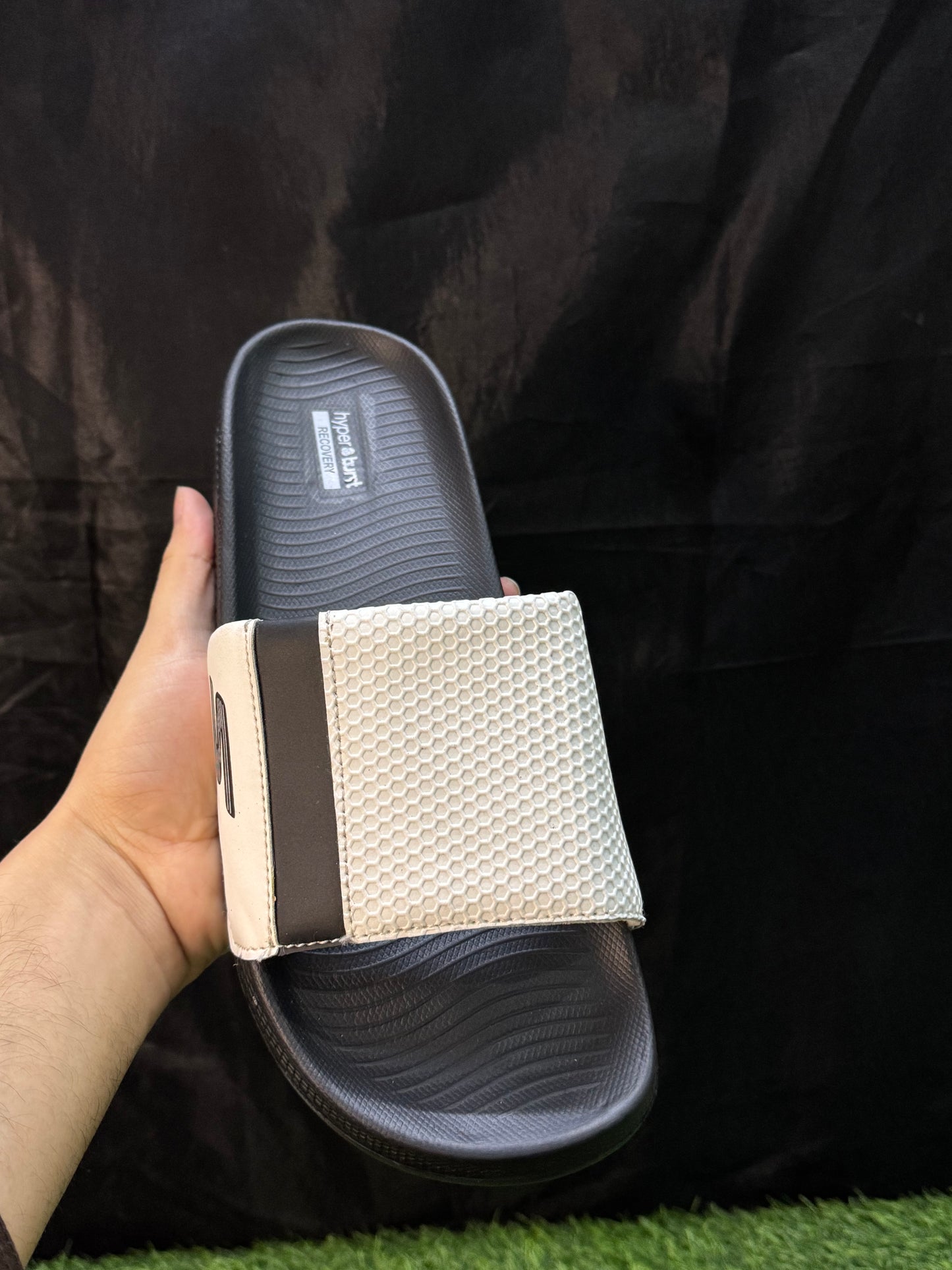 SKECHERS WHITE N BLACK IMPORTED | HYPER BURST MEDICATED SOLE | “WITH INNER PADDING”